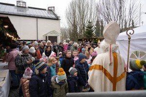 Adventsmarkt in St. Franziskus 2024